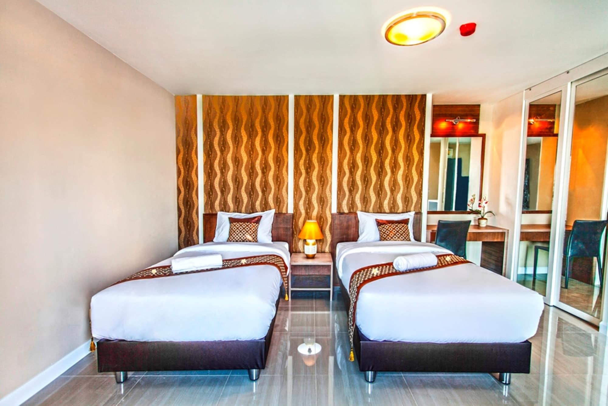 The Aim Sathorn Hotel Bangkok Exterior photo