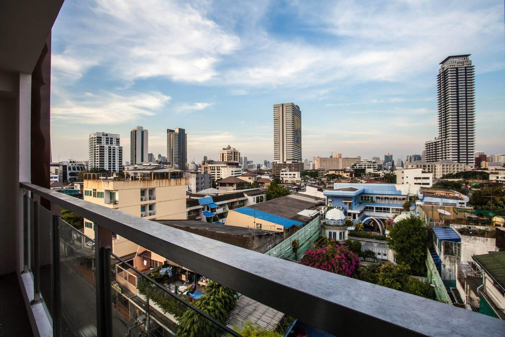The Aim Sathorn Hotel Bangkok Exterior photo