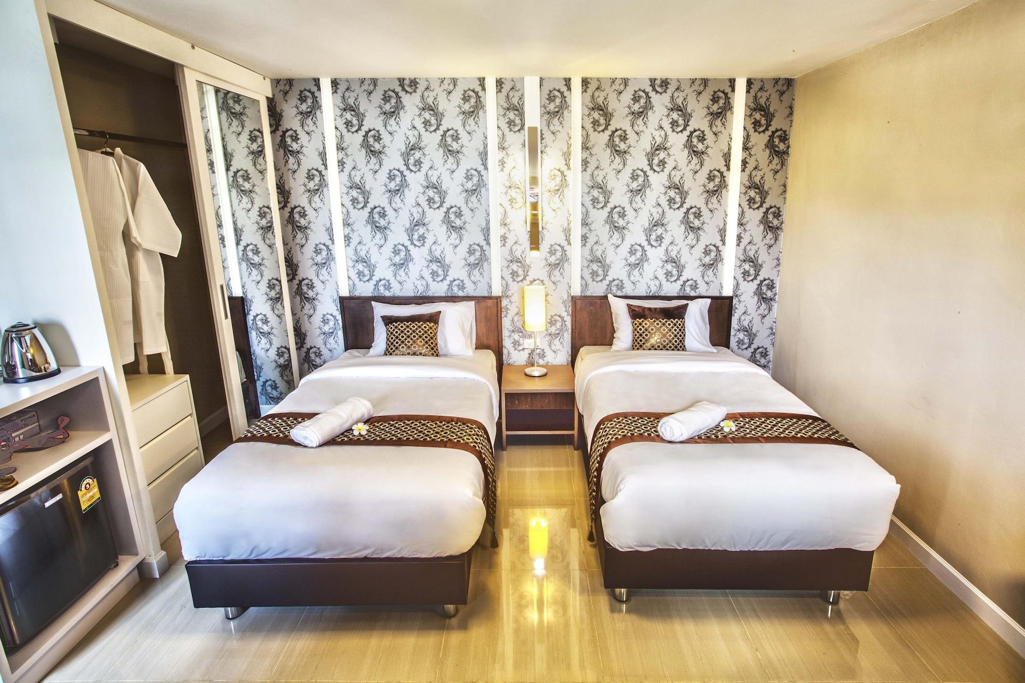 The Aim Sathorn Hotel Bangkok Exterior photo