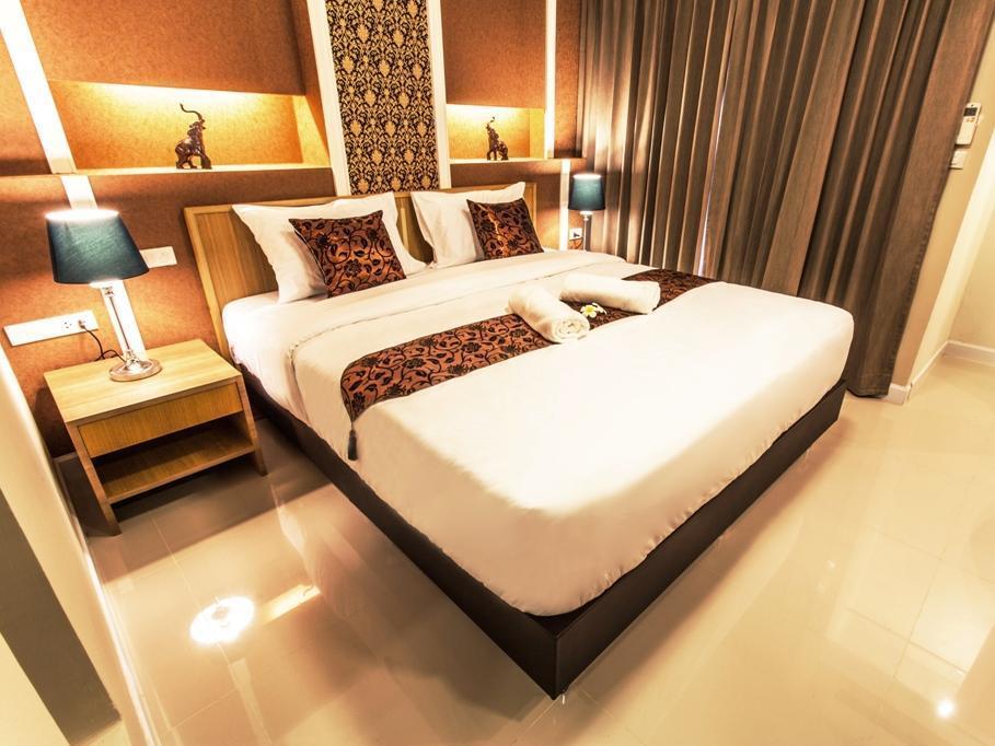 The Aim Sathorn Hotel Bangkok Exterior photo