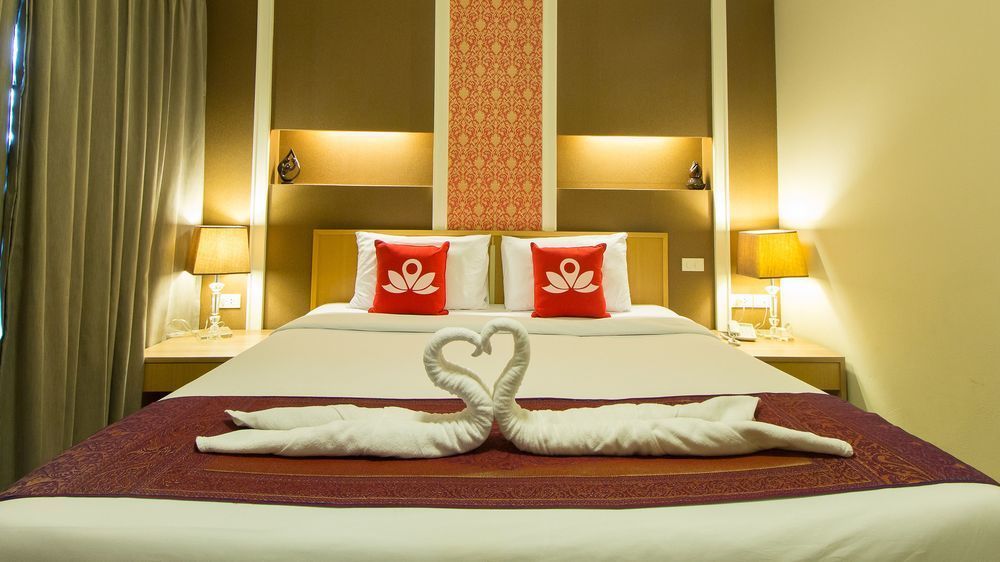 The Aim Sathorn Hotel Bangkok Exterior photo