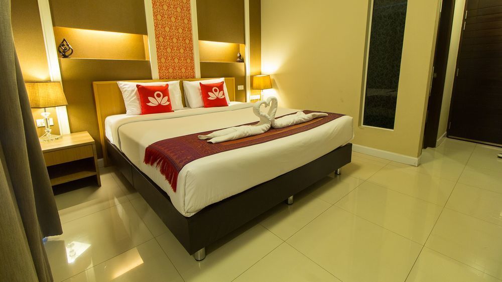 The Aim Sathorn Hotel Bangkok Exterior photo