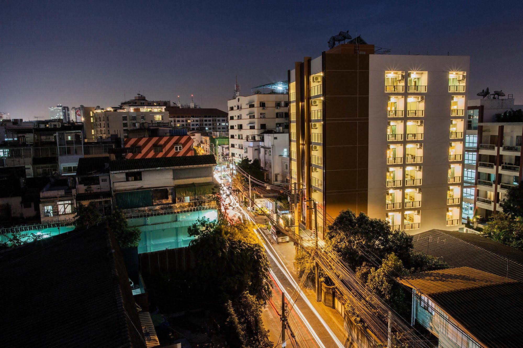The Aim Sathorn Hotel Bangkok Exterior photo